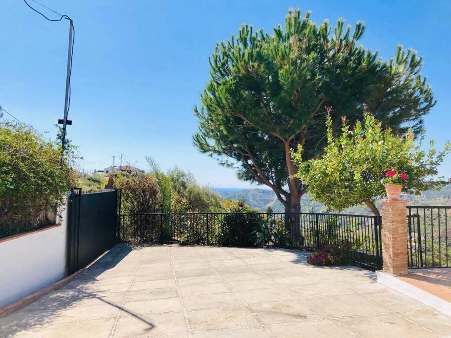 Villa En Frigiliana Con Piscina Y Jacuzzi Экстерьер фото