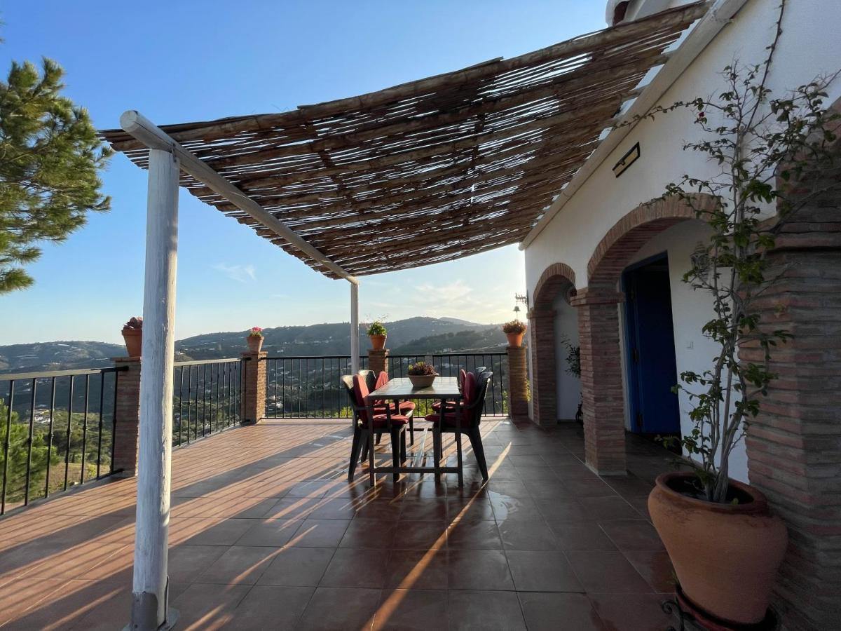 Villa En Frigiliana Con Piscina Y Jacuzzi Экстерьер фото
